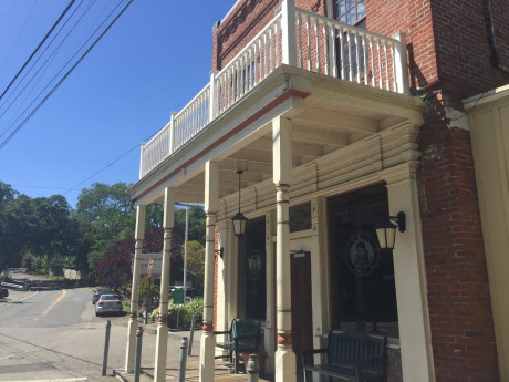 The Jack London Saloon - Exterior